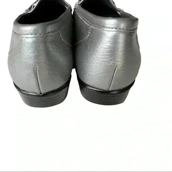 SAS METALLIC SILVER LOAFERS!! Size 8!! GREAT WORK SHOE MADE FOR COMFORT!! - Picture 7 of 9